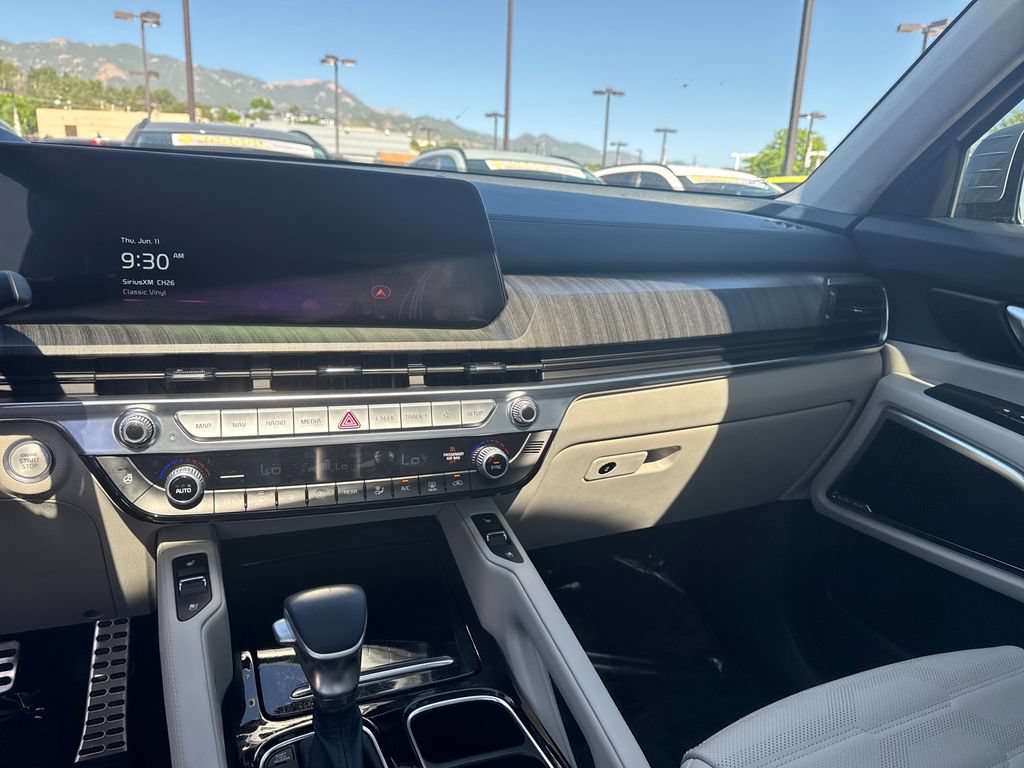 Used 2025 Kia Telluride SX Prestige AWD/4WD image 27