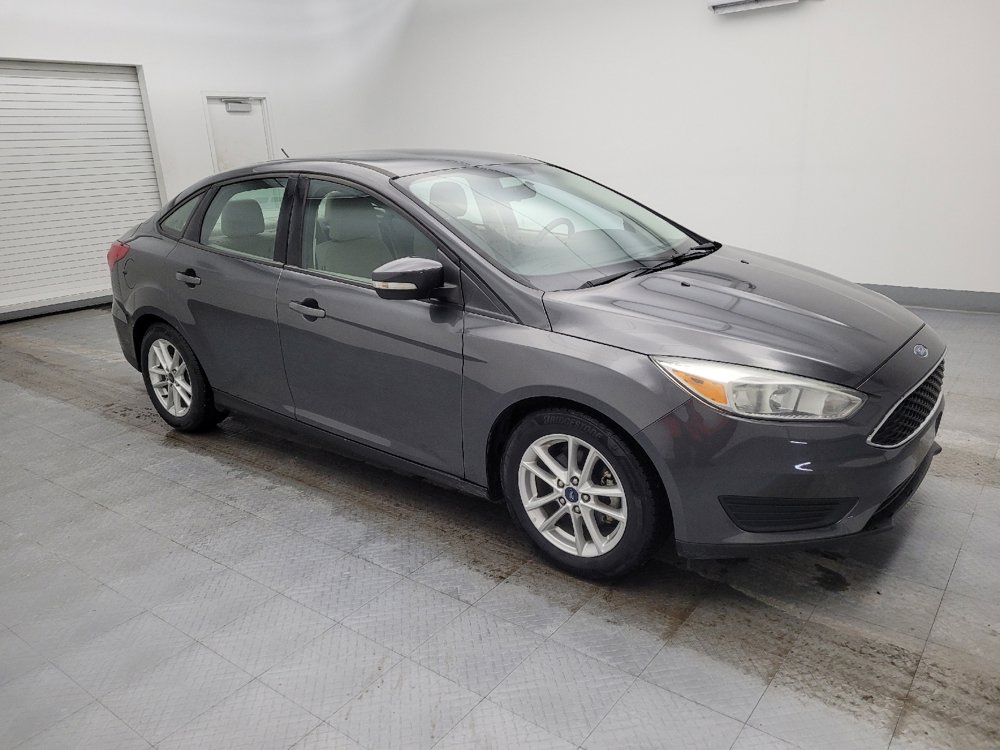 Used 2016 Ford Focus SE w/ SE Cold Weather Package image 11
