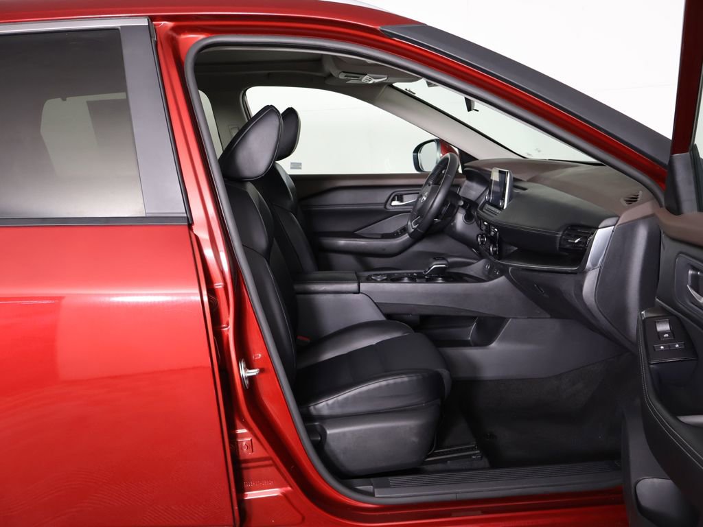 Used 2023 Nissan Rogue SV w/ SV Premium Package AWD/4WD image 30
