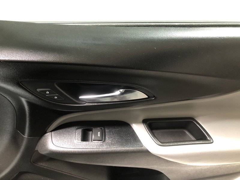 Used 2019 Chevrolet Equinox LS w/ LS Convenience Package image 14