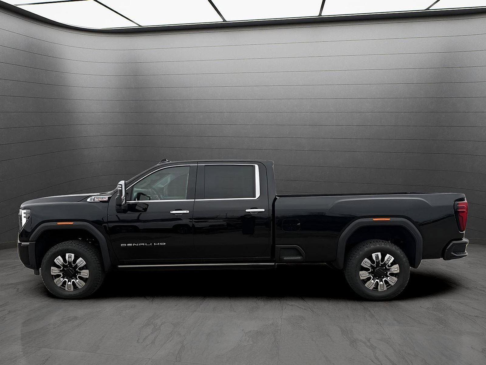 New 2026 GMC Sierra 3500 Denali w/ Denali Reserve Package video 2