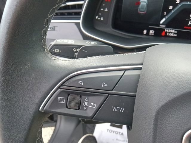 Used 2023 Audi Q8 Premium image 21