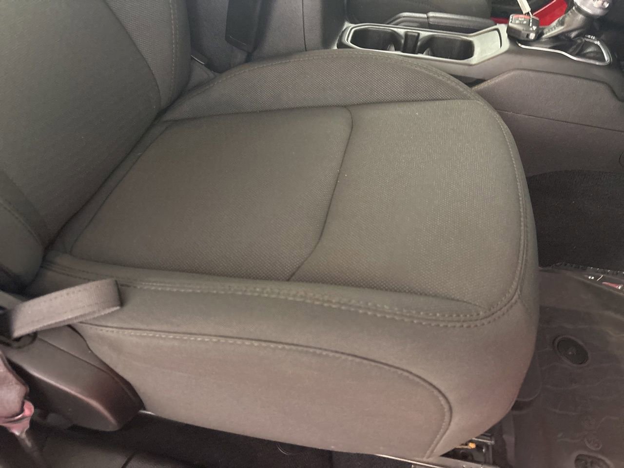 Used 2023 Jeep Gladiator Sport image 27