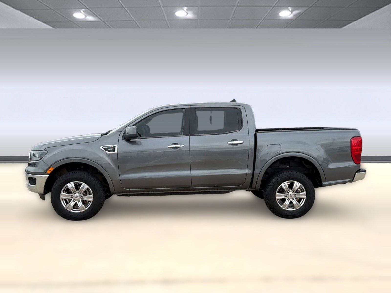 Used 2022 Ford Ranger XLT w/ Equipment Group 301A Mid RWD image 2