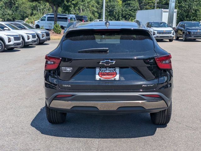 New 2026 Chevrolet Trax ACTIV w/ Sunroof Package FWD image 3