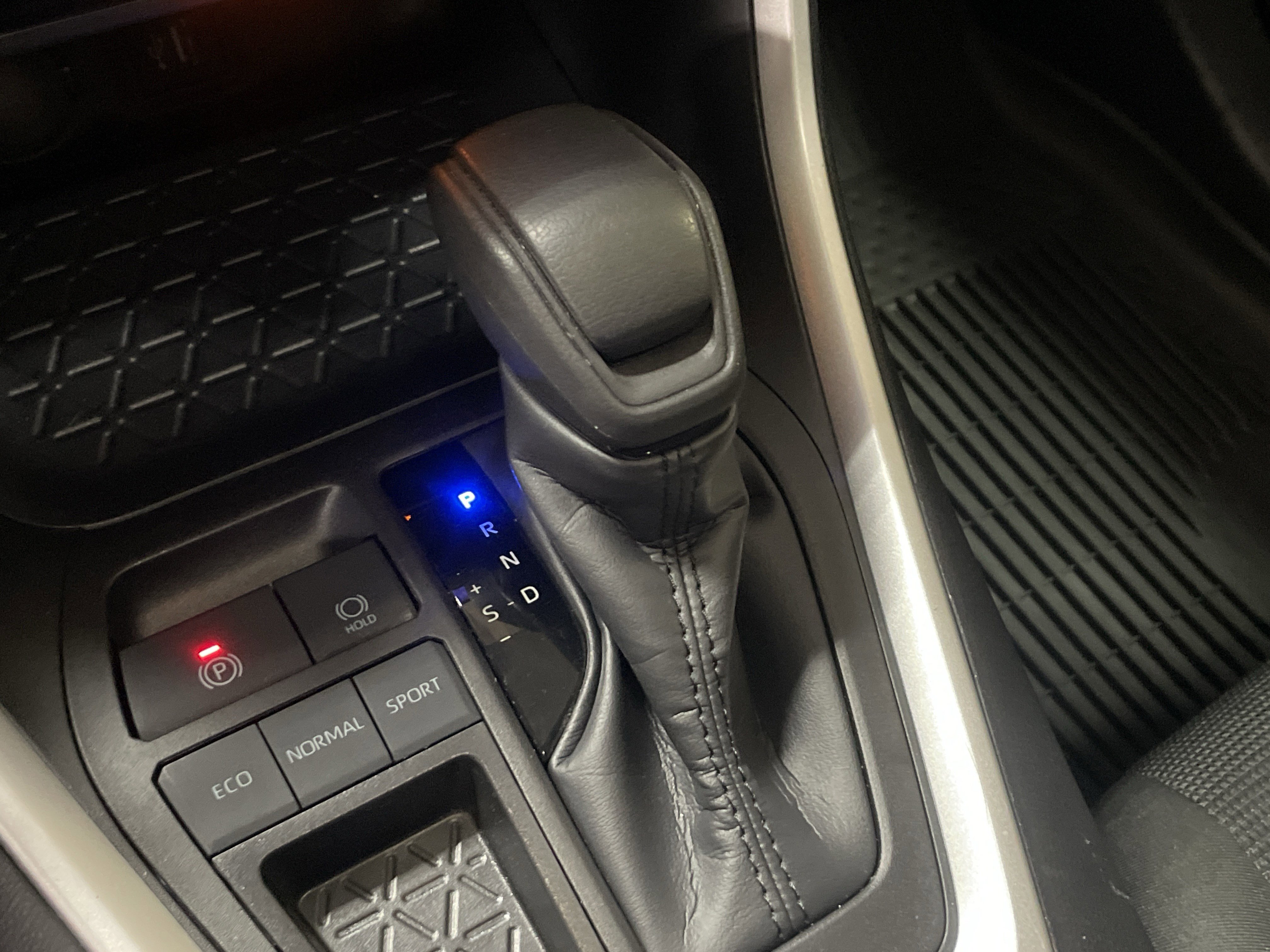 Used 2025 Toyota RAV4 LE image 26