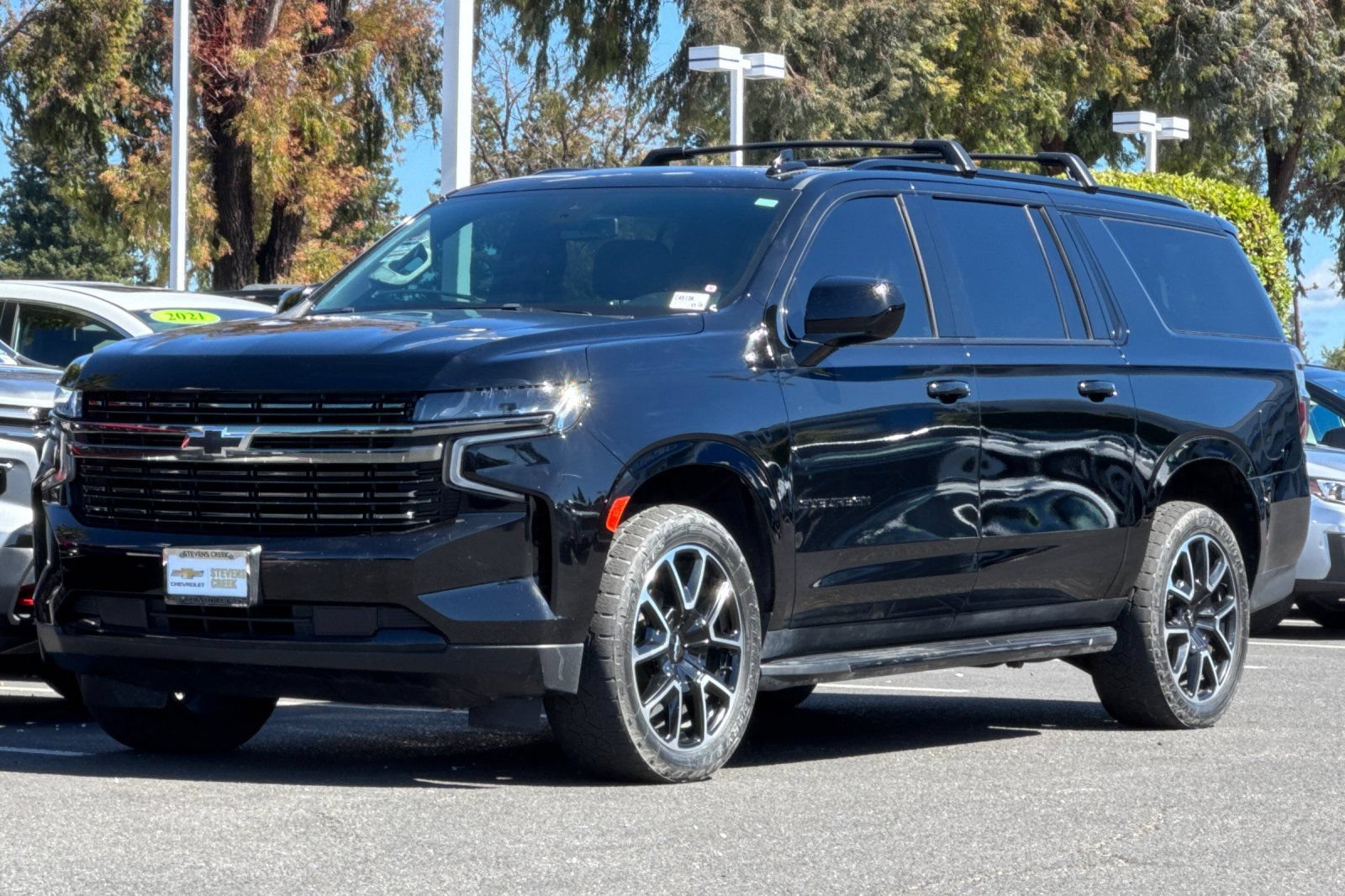 Used 2021 Chevrolet Suburban RST AWD/4WD image 9