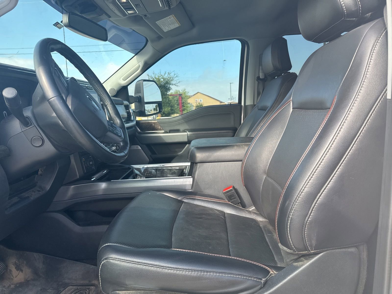 Used 2024 Ford F350 Lariat w/ FX4 Off-Road Package AWD/4WD image 11