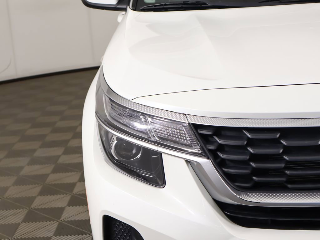 Used 2023 Kia Seltos LX AWD/4WD image 11