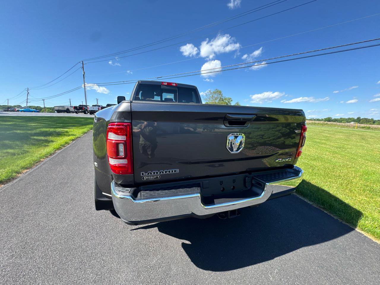 Used 2023 RAM 3500 Laramie AWD/4WD image 9