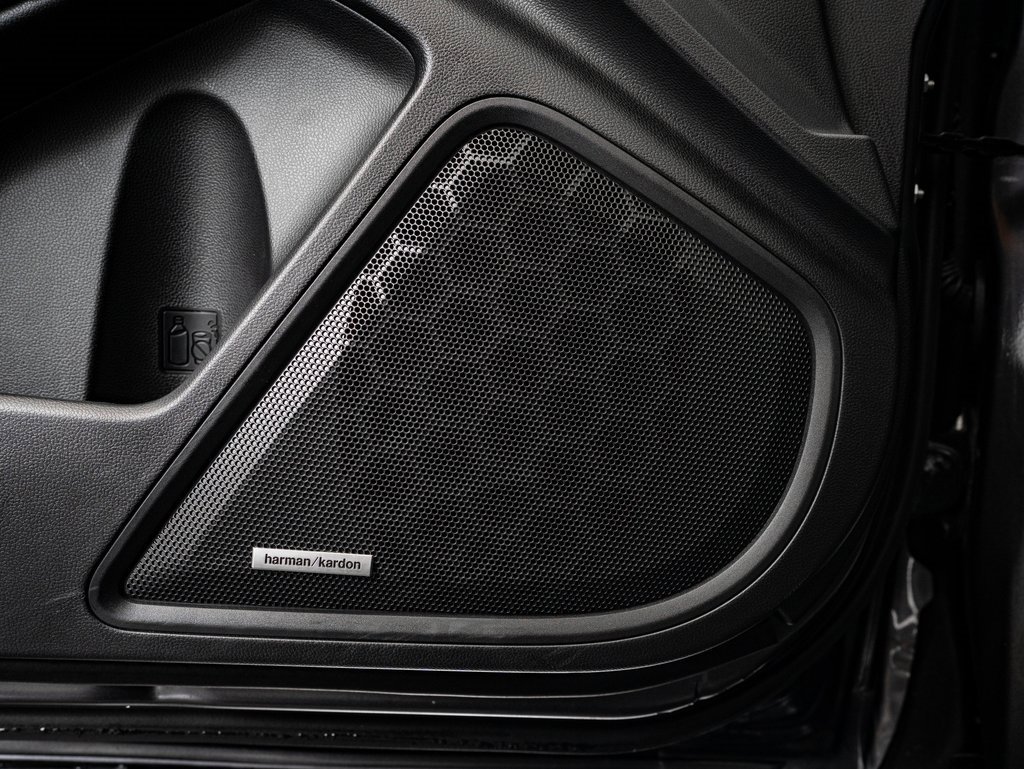 Used 2025 Subaru Outback Touring image 23