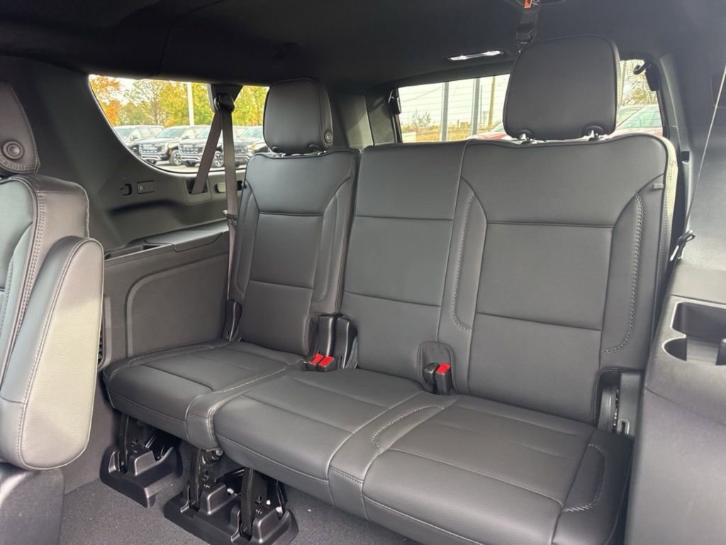 New 2026 GMC Yukon XL Denali image 13