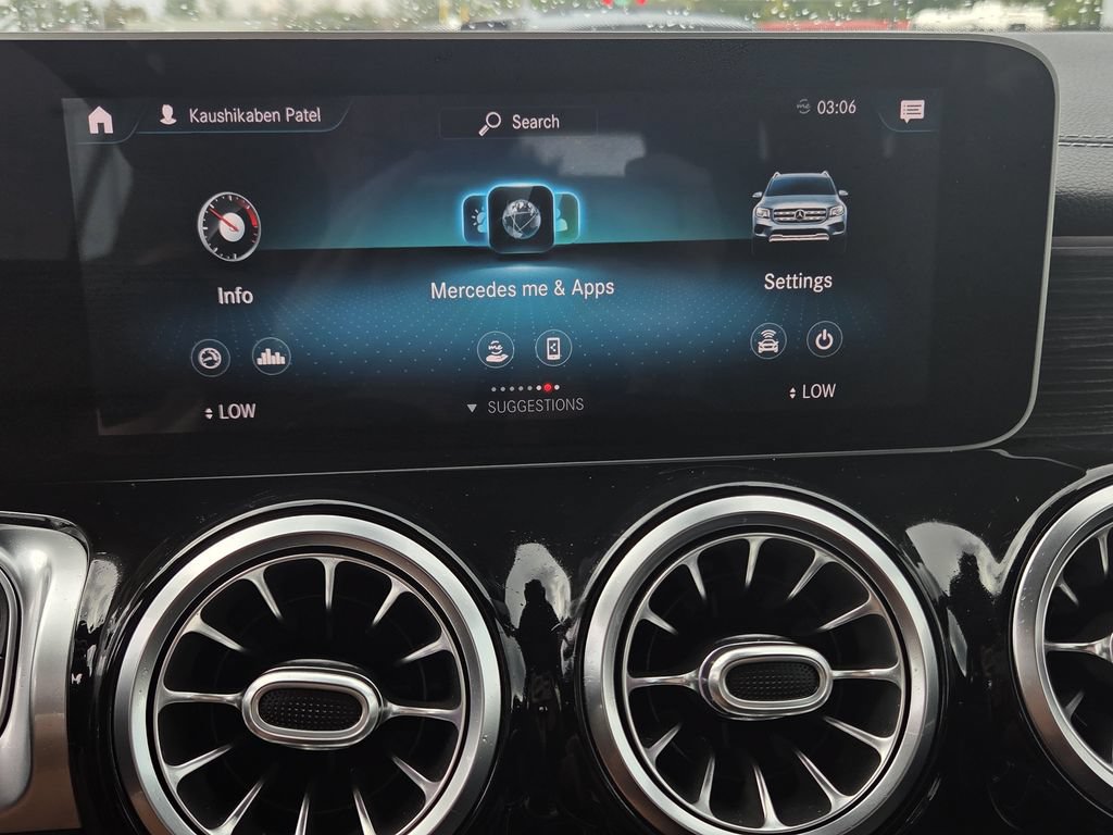 Used 2020 Mercedes-Benz GLB 250 image 12