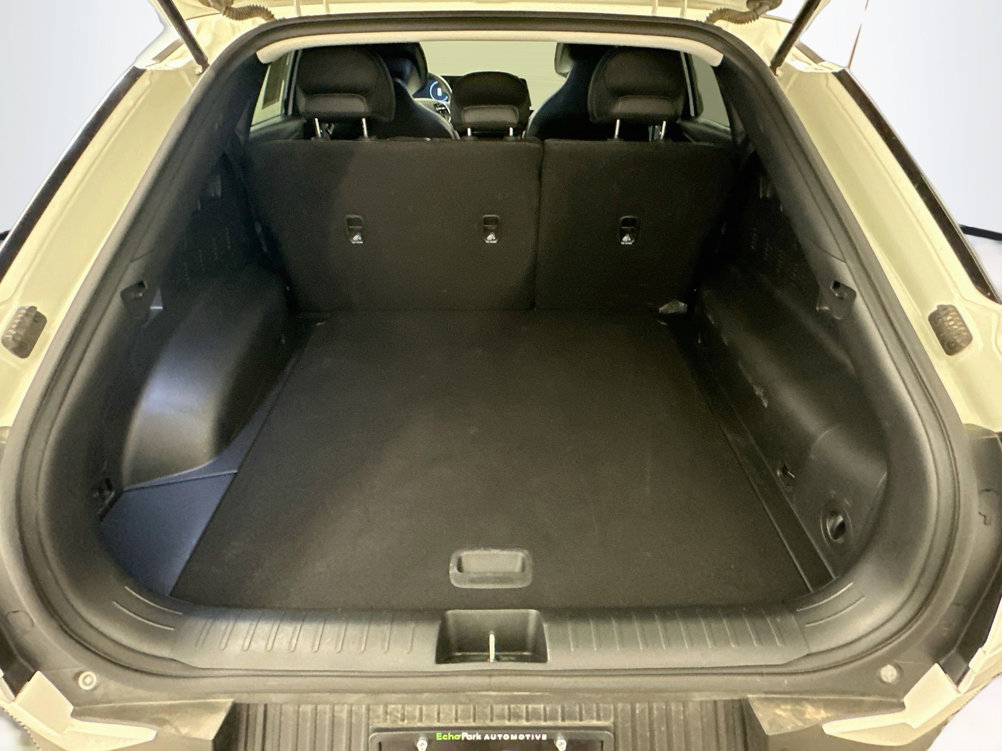 Used 2024 Kia EV6 Light AWD/4WD image 30