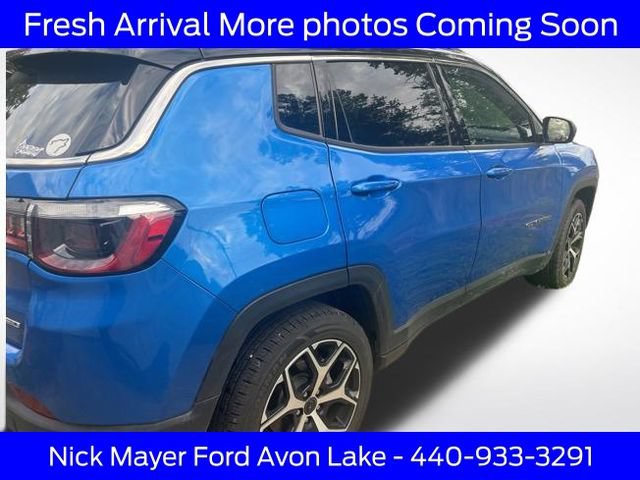 Used 2025 Jeep Compass Limited AWD/4WD image 5