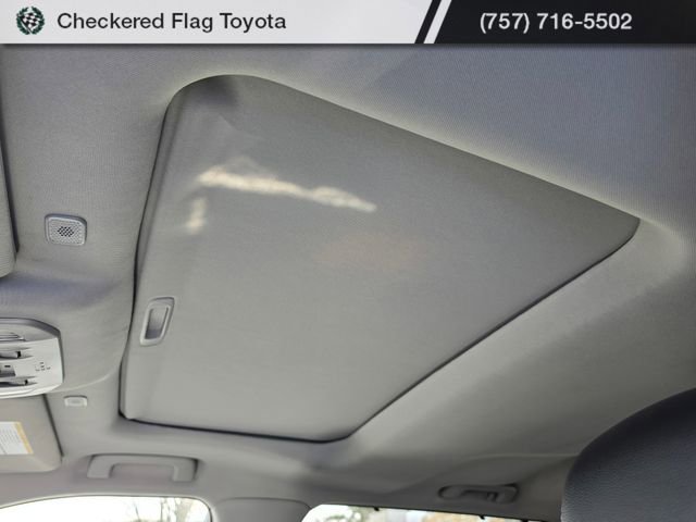 Used 2023 Toyota Highlander Limited image 9