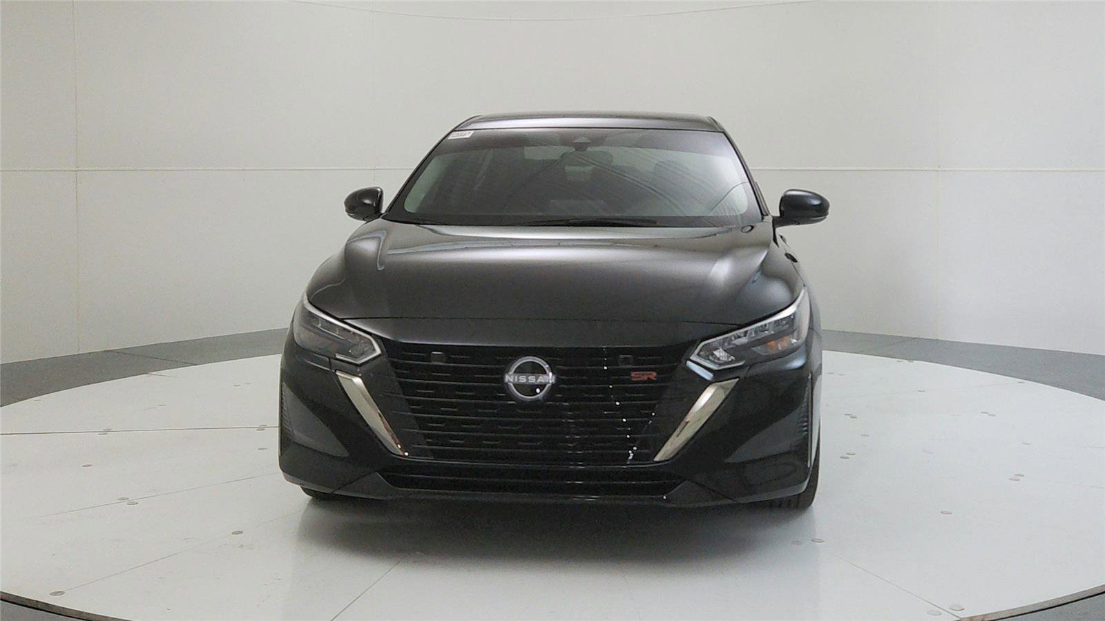 Used 2024 Nissan Sentra SR image 2
