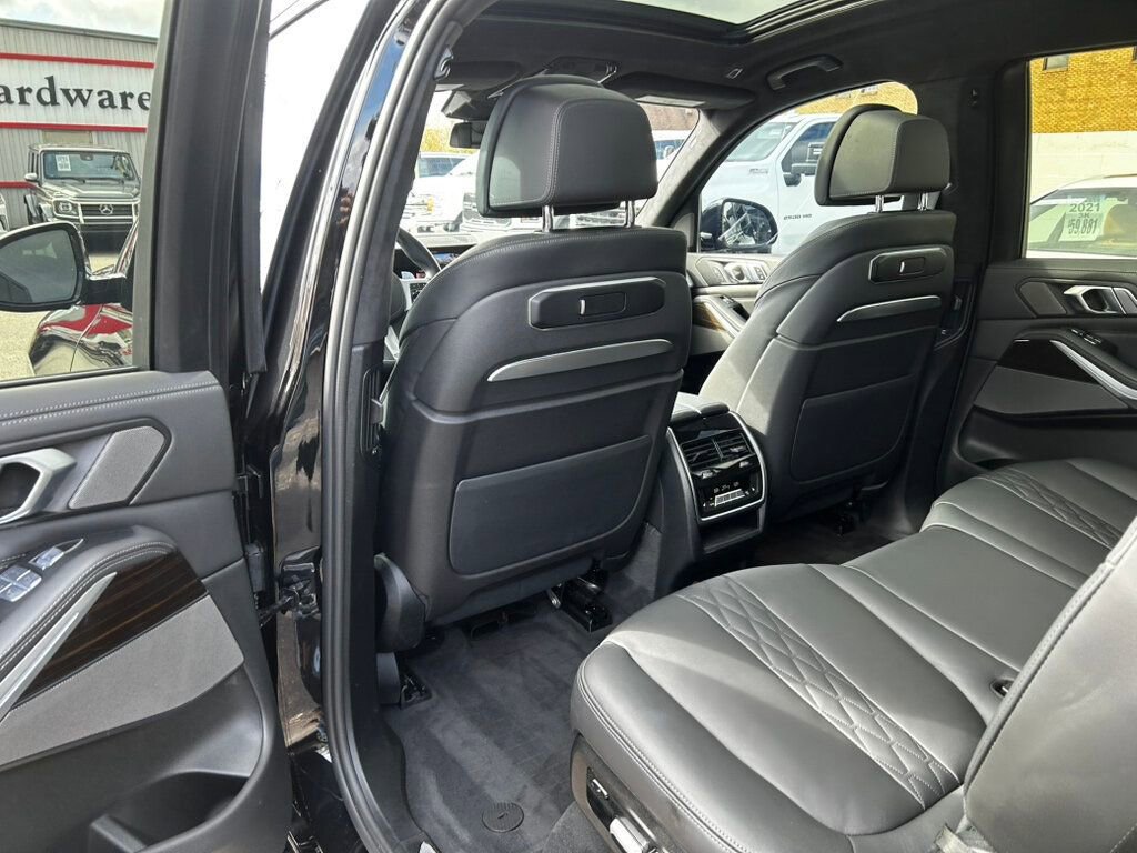 Used 2023 BMW X7 xDrive40i w/ M Sport Package image 14