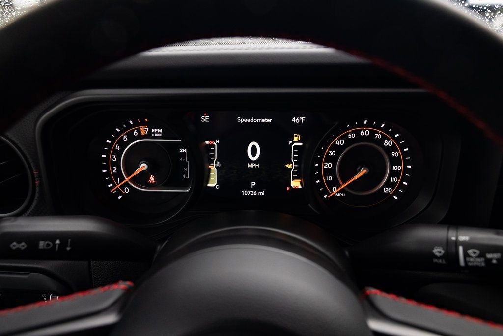 Used 2024 Jeep Gladiator Rubicon w/ Convenience Group image 12