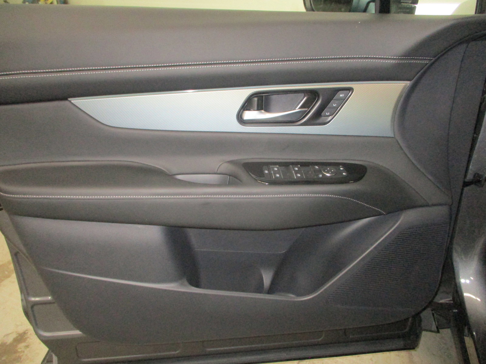 New 2025 Nissan Murano SL image 14