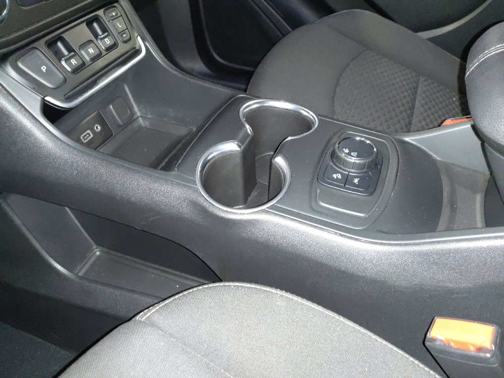 Used 2021 GMC Terrain SLE FWD image 26
