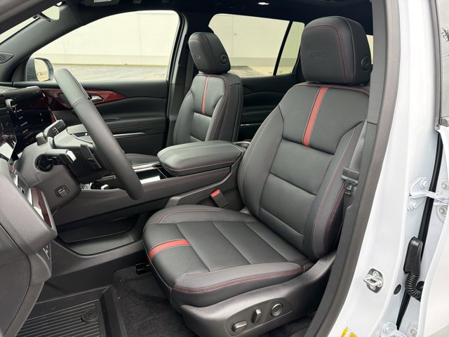 New 2026 Chevrolet Traverse RS image 11