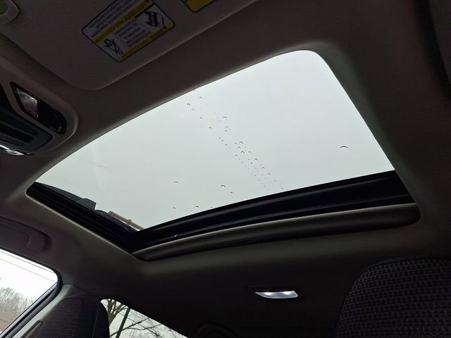 Used 2023 Subaru Outback Premium image 15