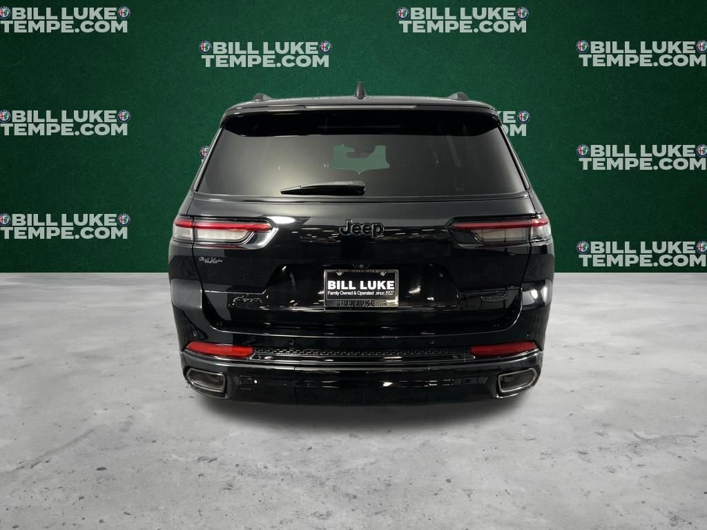 Used 2023 Jeep Grand Cherokee L Summit w/ High Altitude Package AWD/4WD image 9