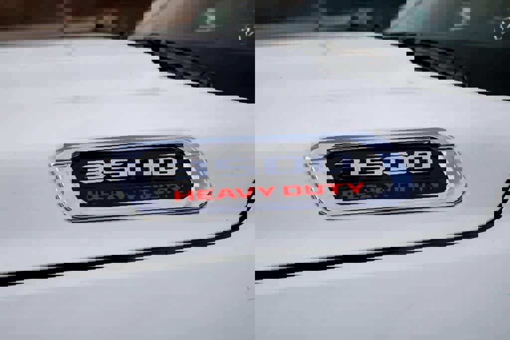 New 2023 RAM 3500 Tradesman w/ Safety Group image 25