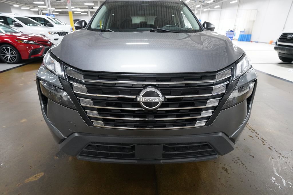 Used 2024 Nissan Rogue S image 21