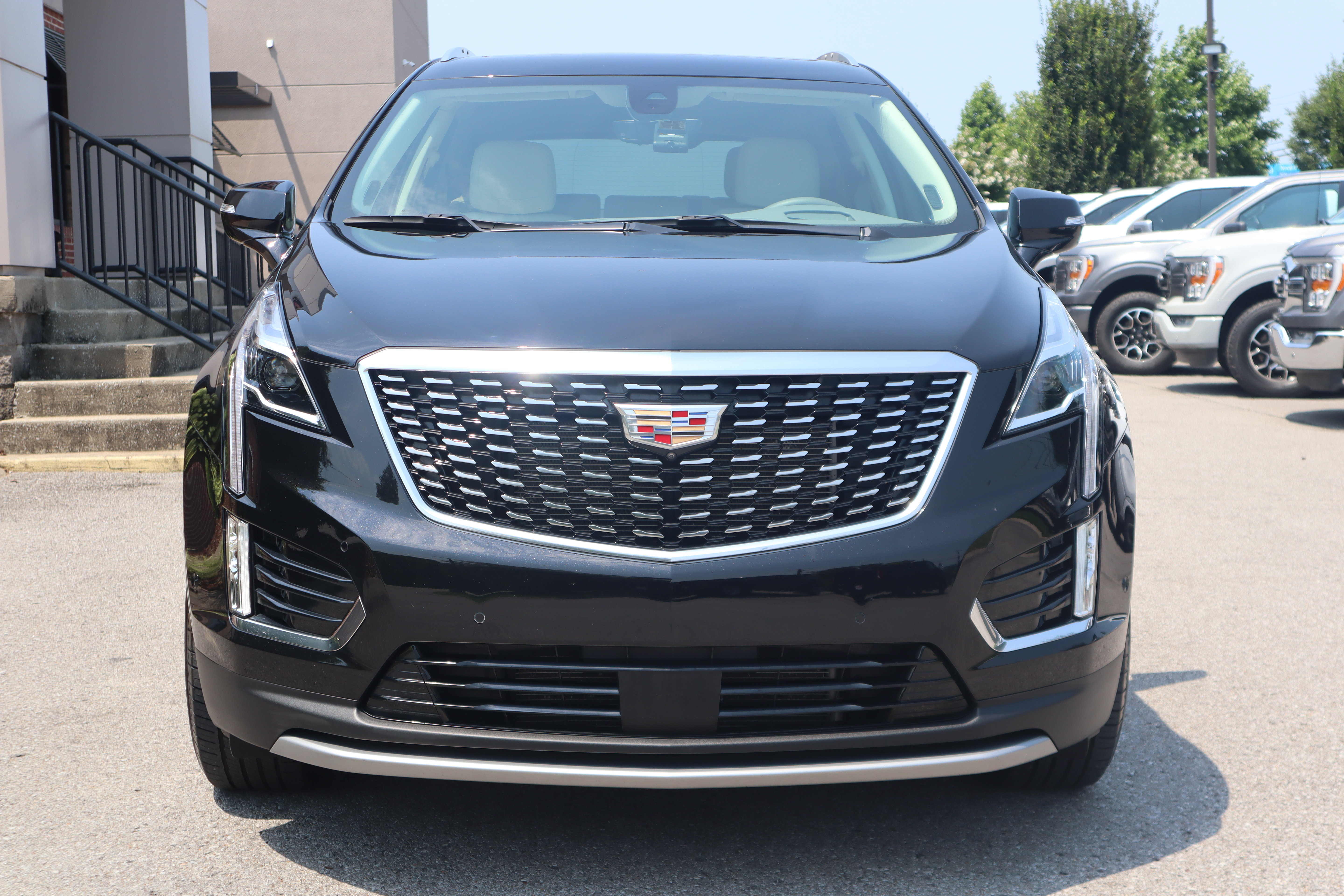 Used 2024 Cadillac XT5 Premium Luxury w/ Technology Package FWD image 4