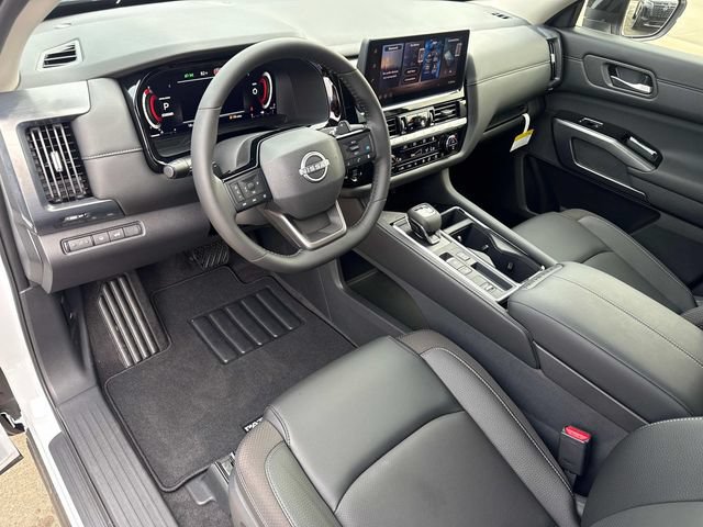 New 2026 Nissan Pathfinder SL FWD image 18