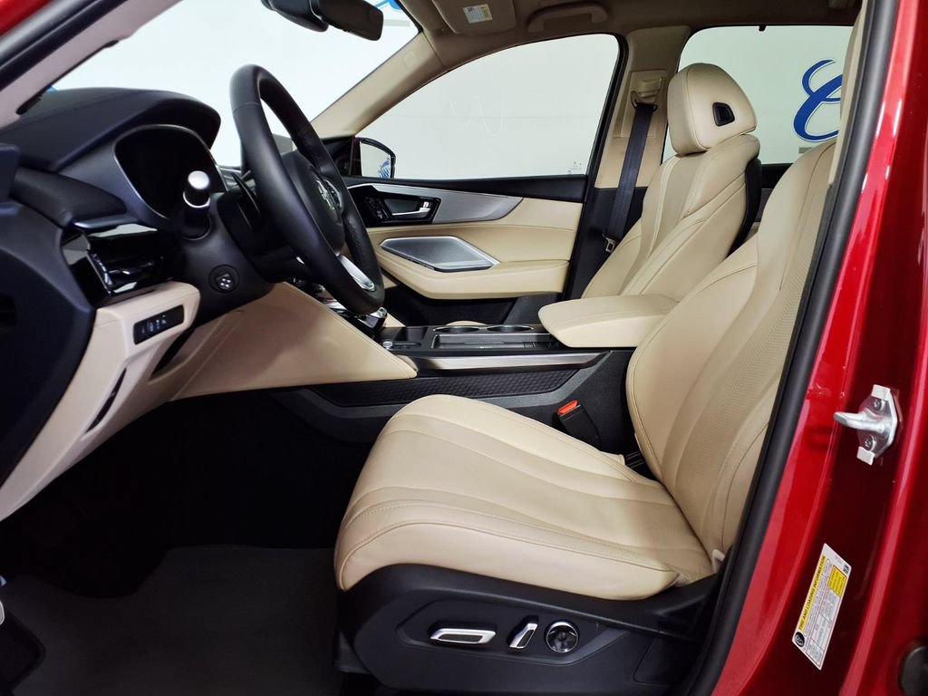 Used 2025 Acura MDX FWD w/ Technology Package image 7