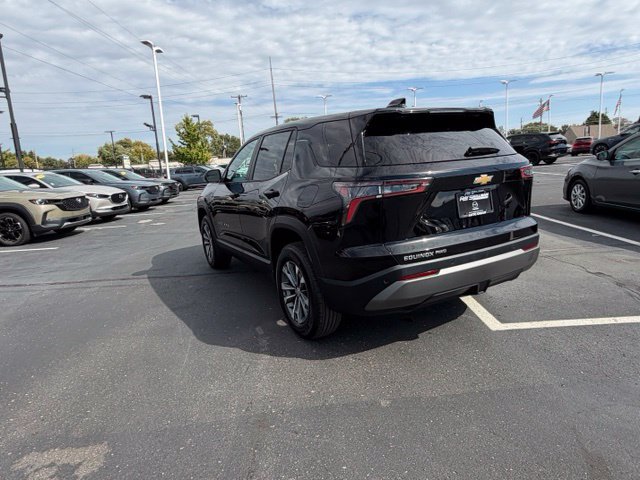 Used 2026 Chevrolet Equinox LT AWD/4WD image 11