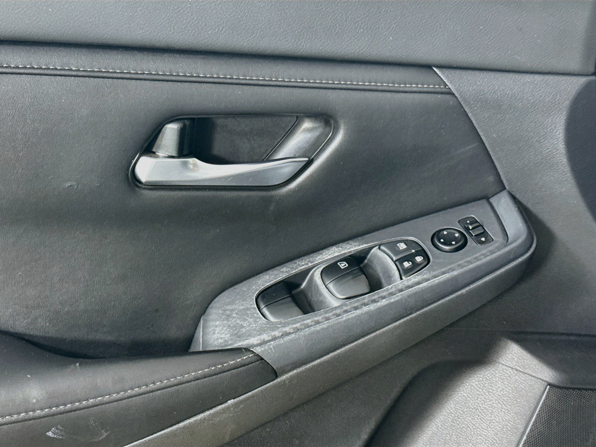 Used 2020 Nissan Sentra SV FWD image 24