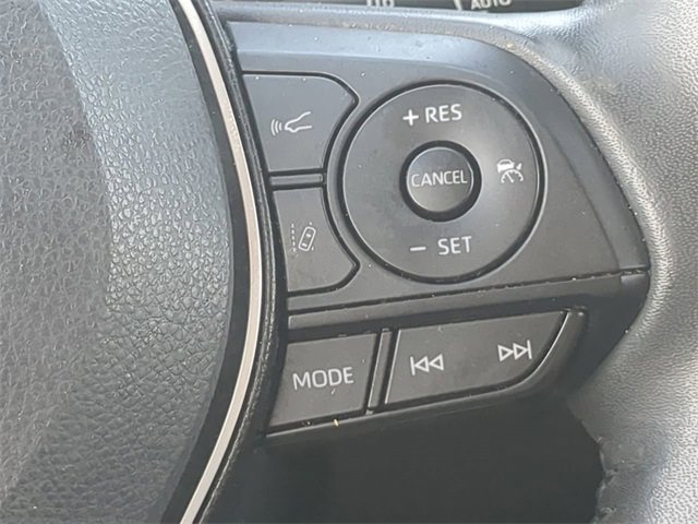 Used 2022 Toyota RAV4 XLE Premium image 26