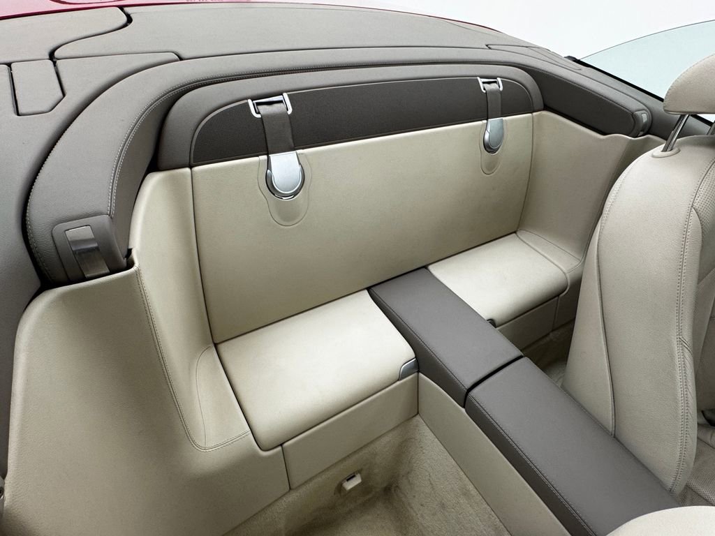 Used 2007 Mercedes-Benz SL 550 image 22