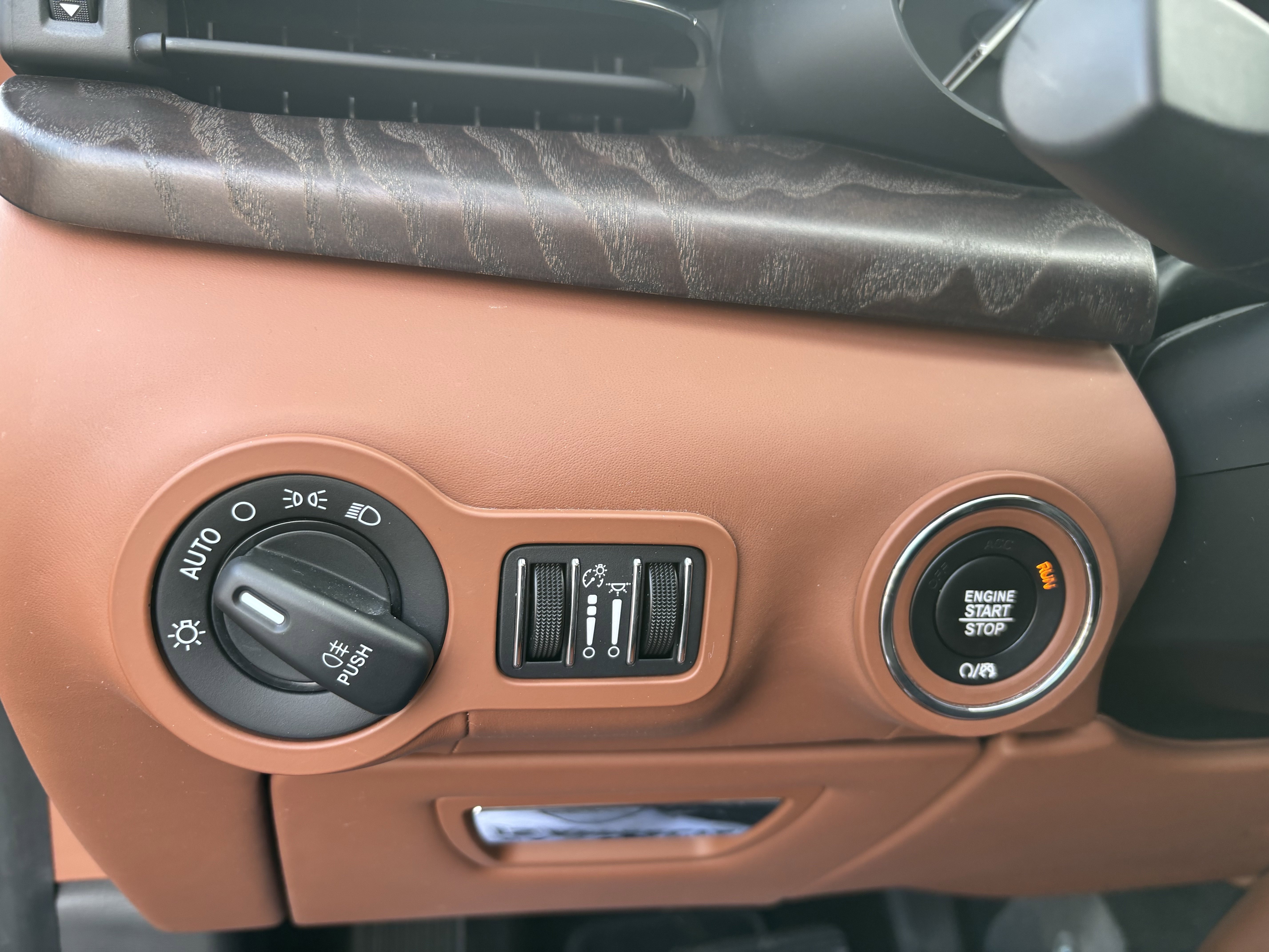 Used 2022 Maserati Quattroporte Modena Q4 image 27