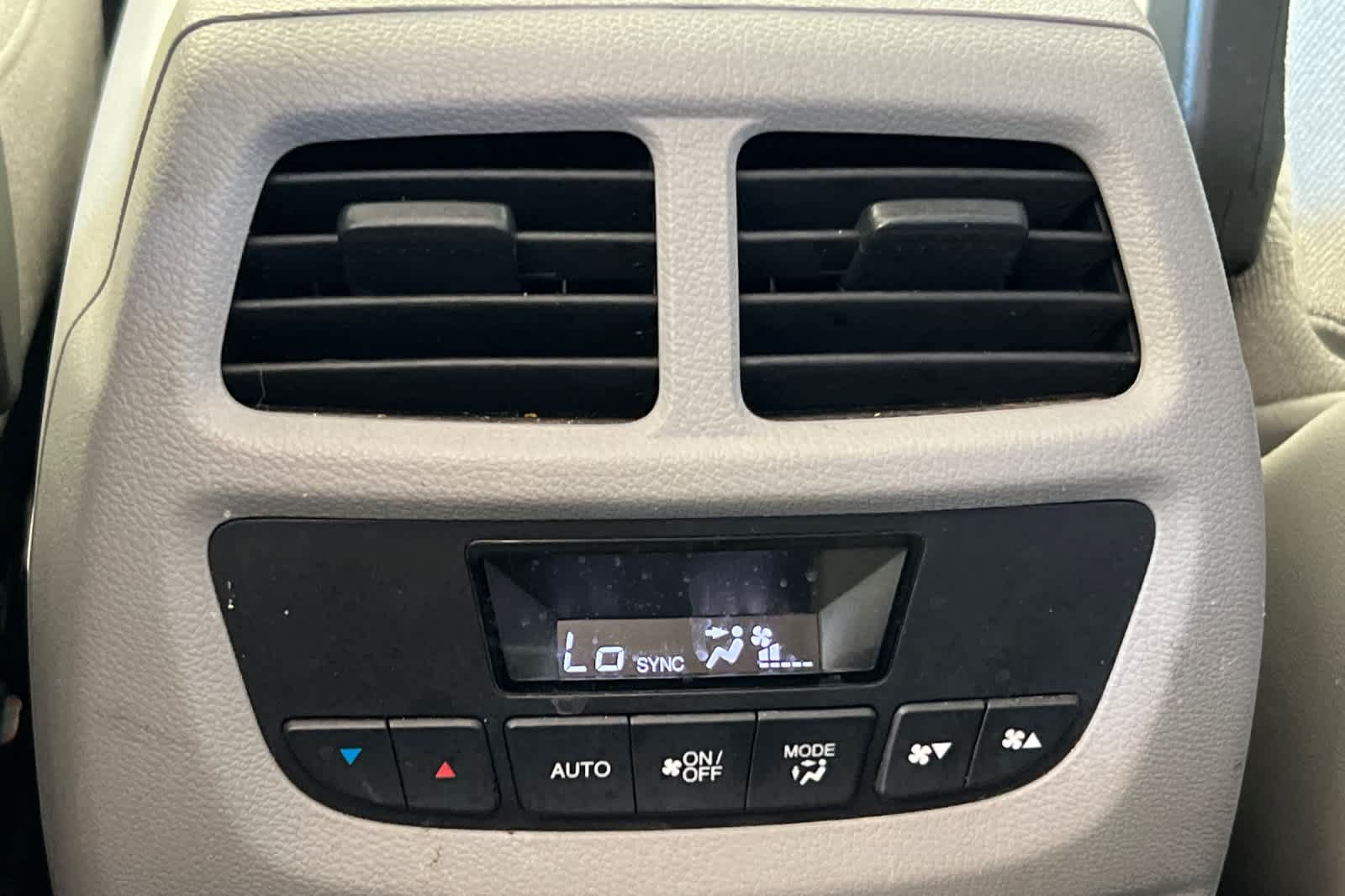 Used 2016 Honda Pilot EX image 14