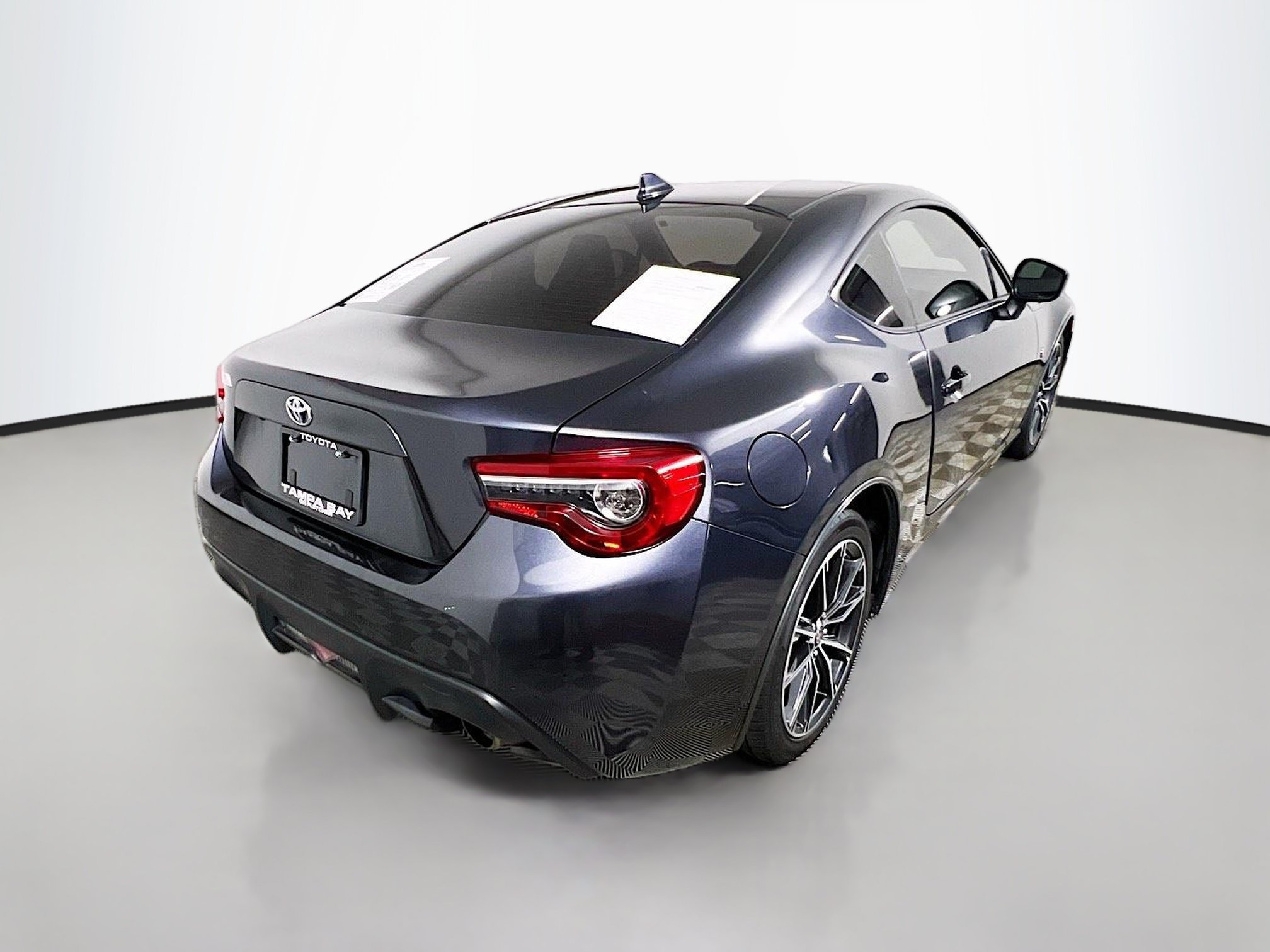 Used 2017 Toyota 86 RWD image 4