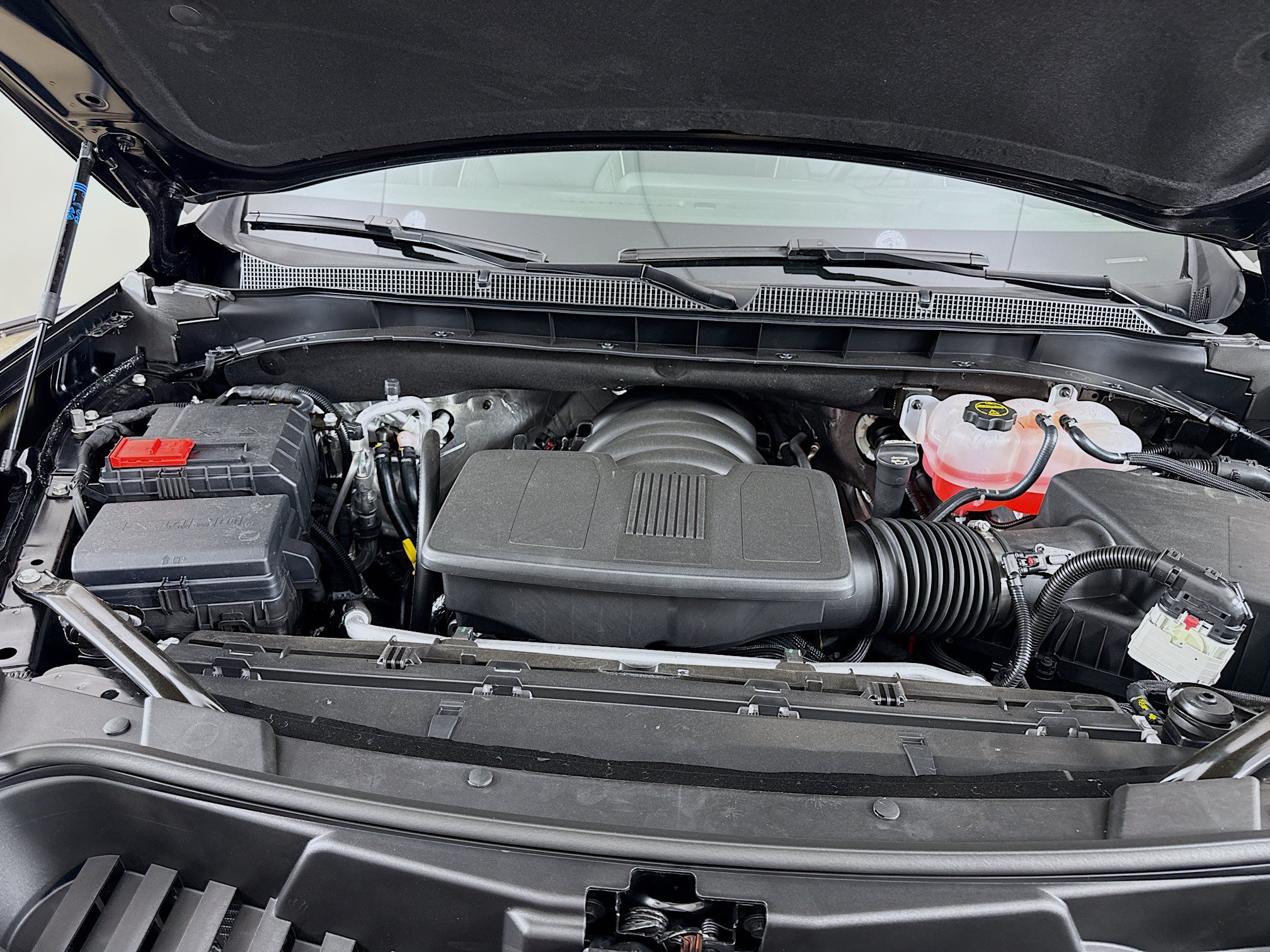 New 2026 Chevrolet Suburban Premier RWD image 34