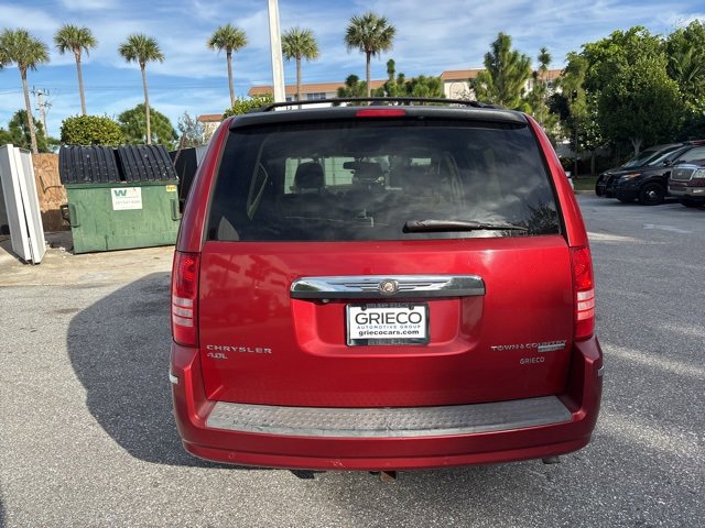 Used 2009 Chrysler Town & Country Limited w/ Entertainment Group #3 image 3