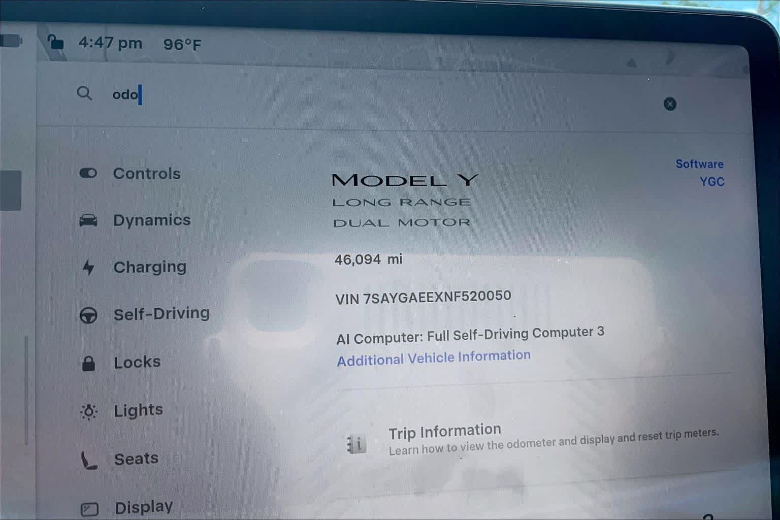 Used 2022 Tesla Model Y Long Range AWD/4WD image 26
