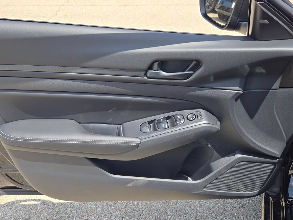 New 2026 Nissan Altima 2.5 SV AWD/4WD image 24