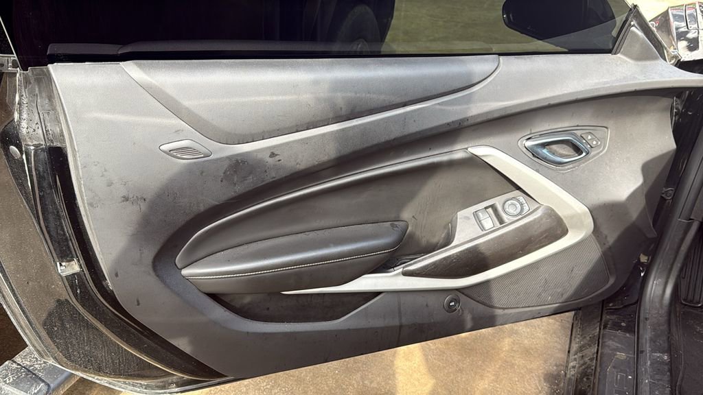 Used 2021 Chevrolet Camaro LS RWD image 5