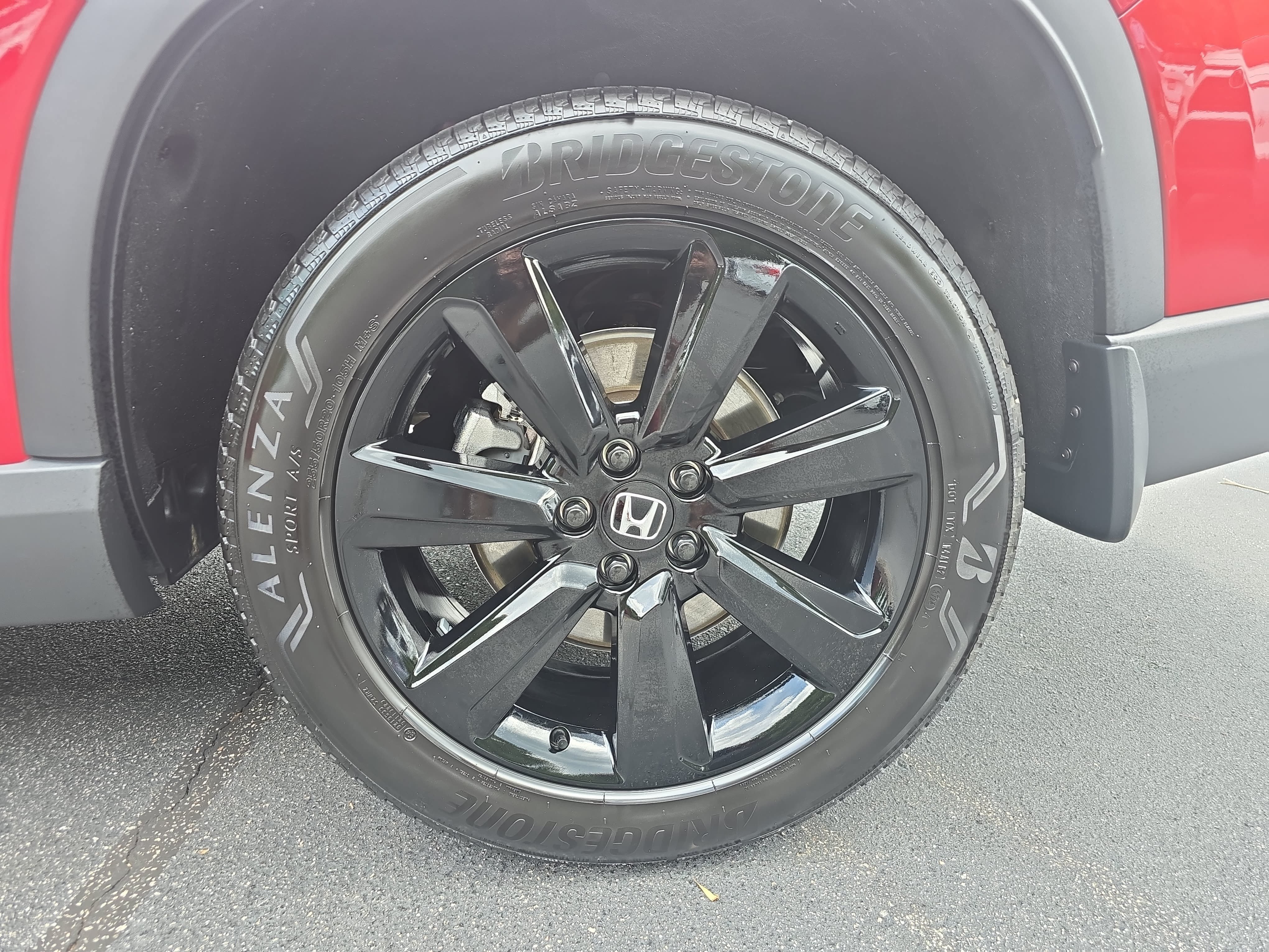 Used 2025 Honda Pilot Black Edition image 33
