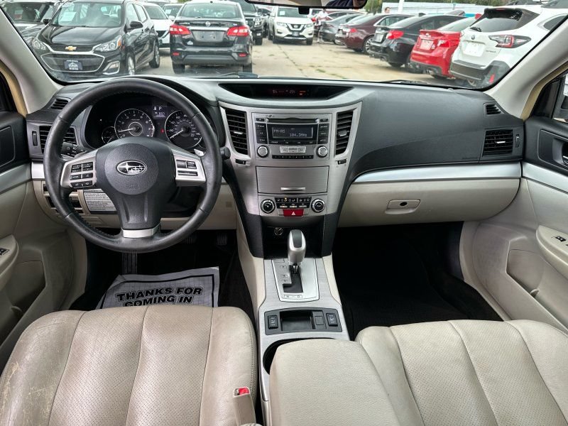 Used 2012 Subaru Outback 2.5i Premium w/ All-Weather Pkg AWD/4WD image 23