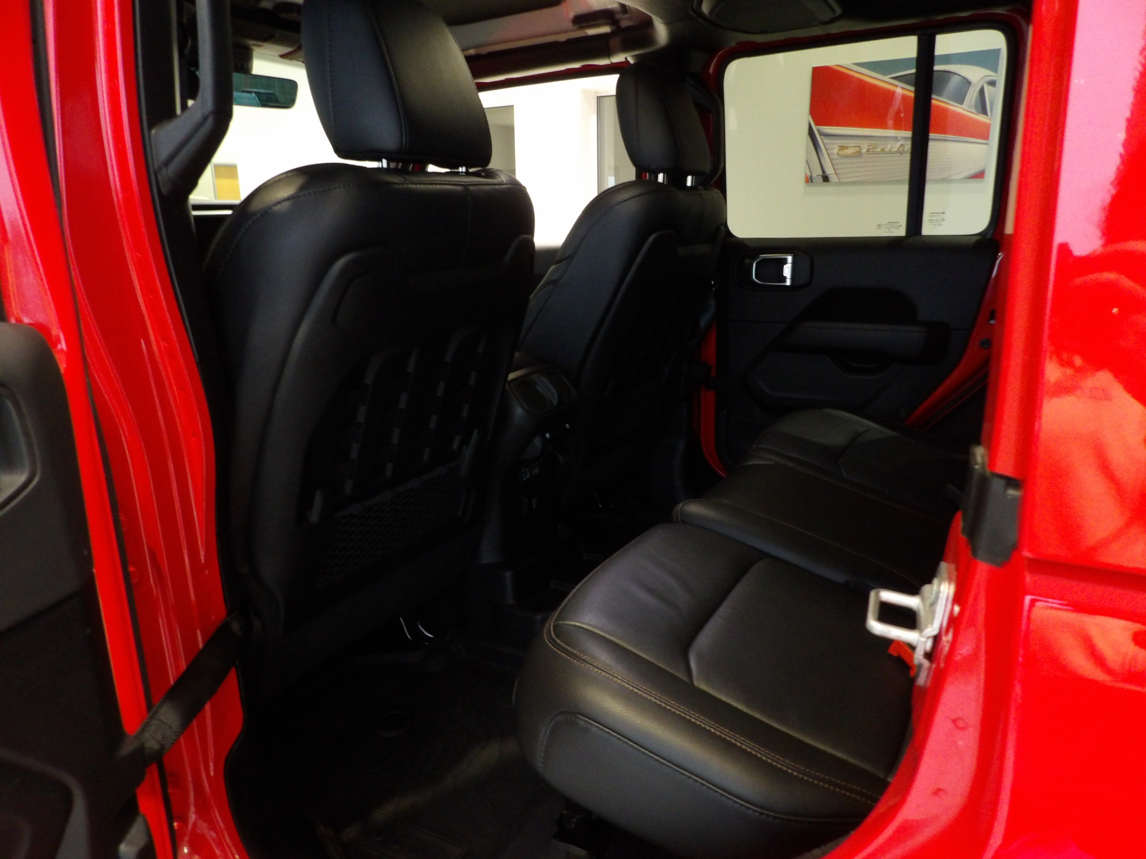 Used 2022 Jeep Wrangler Unlimited Rubicon w/ Trailer Tow Package AWD/4WD image 23