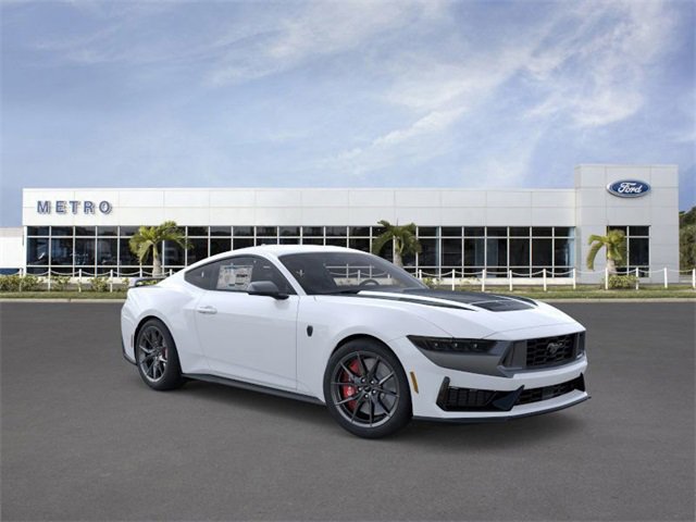 New 2026 Ford Mustang Dark Horse image 7