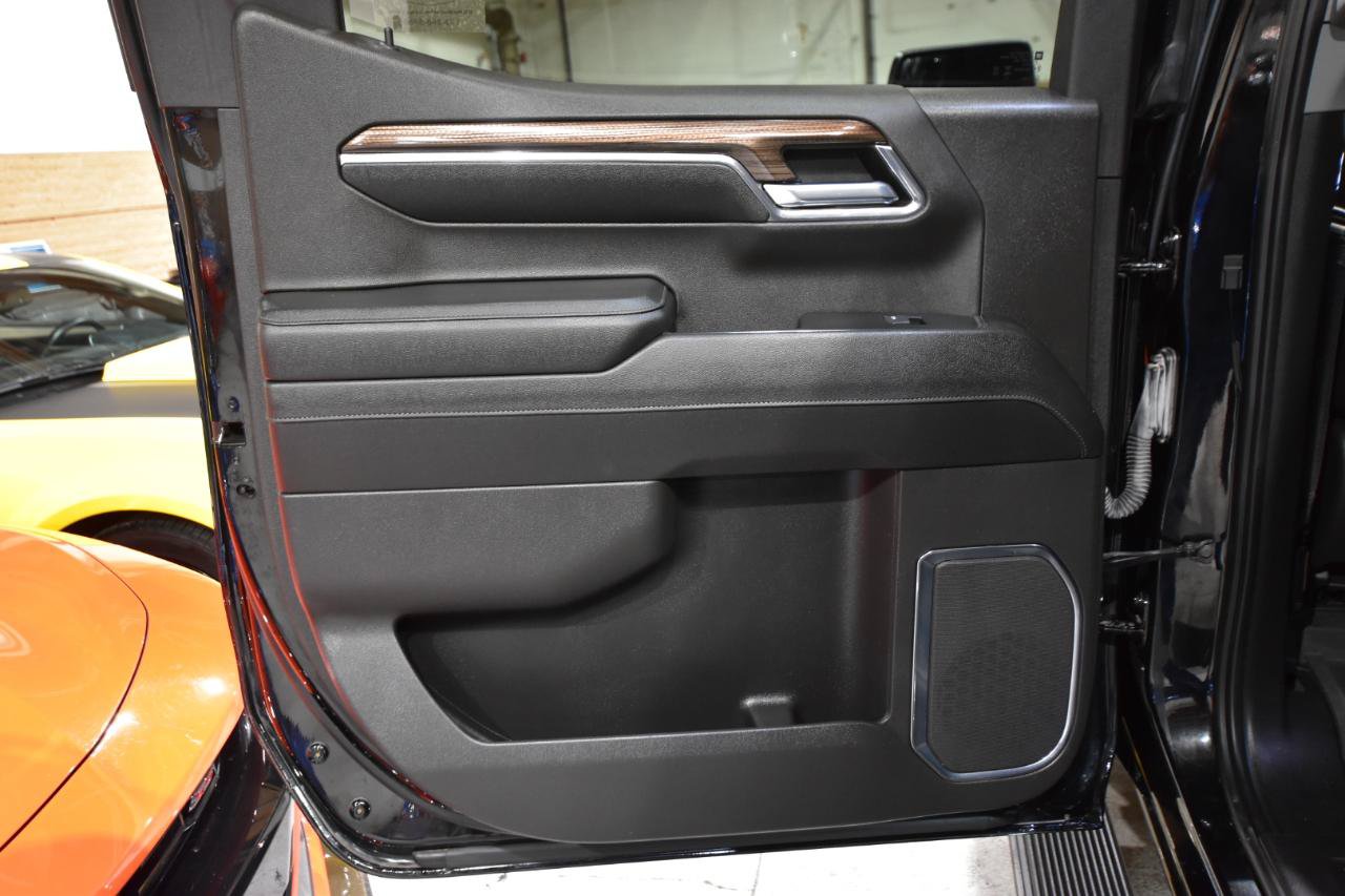 Used 2024 Chevrolet Silverado 1500 LT Trail Boss w/ Convenience Package II AWD/4WD image 37